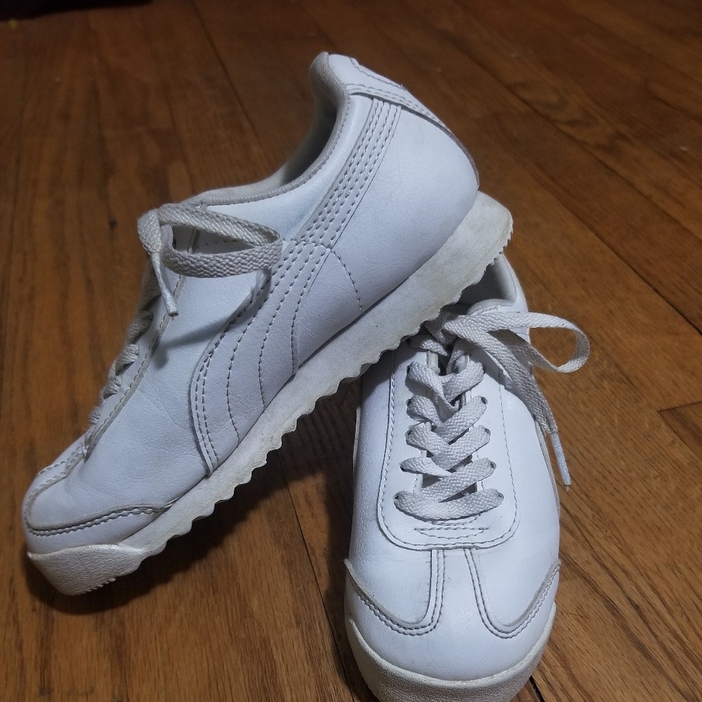 Puma toddler tennis shoes